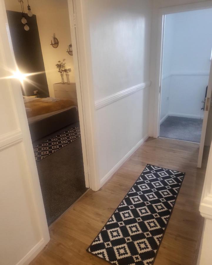 Dundas - Furnished Short Lets Holiday home *