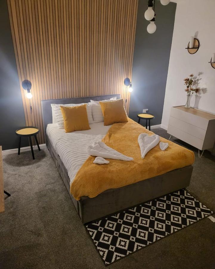 Holiday home Dundas - Furnished Short Lets *